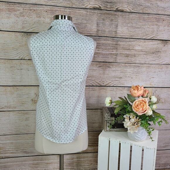 Talbots Women’s Nautical Anchor Print Sleeveless Shirt Size 4 Petite - Picture 3 of 5